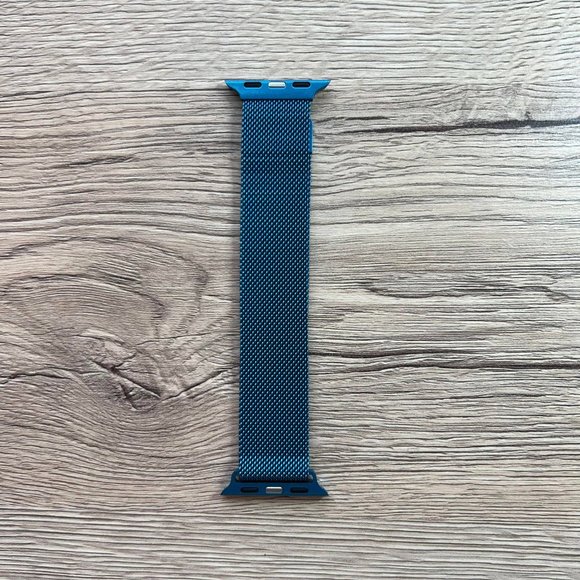 NEW BAND BLUE Milanese Stainless For Apple Watch - Picture 2 of 5